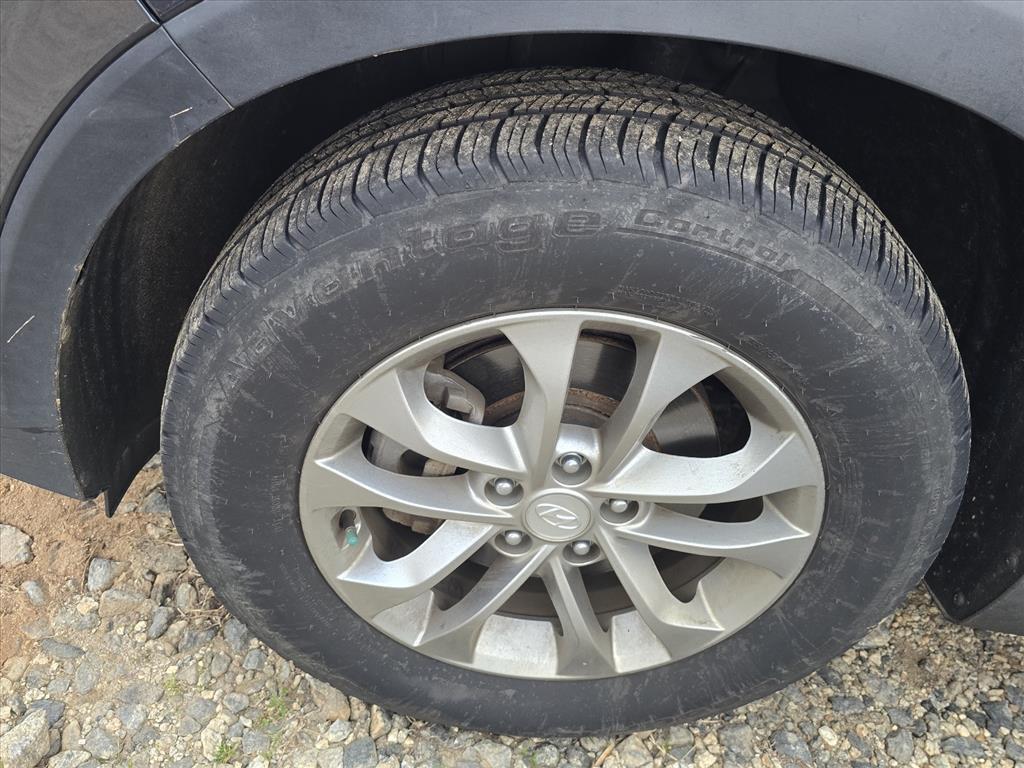 used 2020 Hyundai Santa Fe car, priced at $14,227