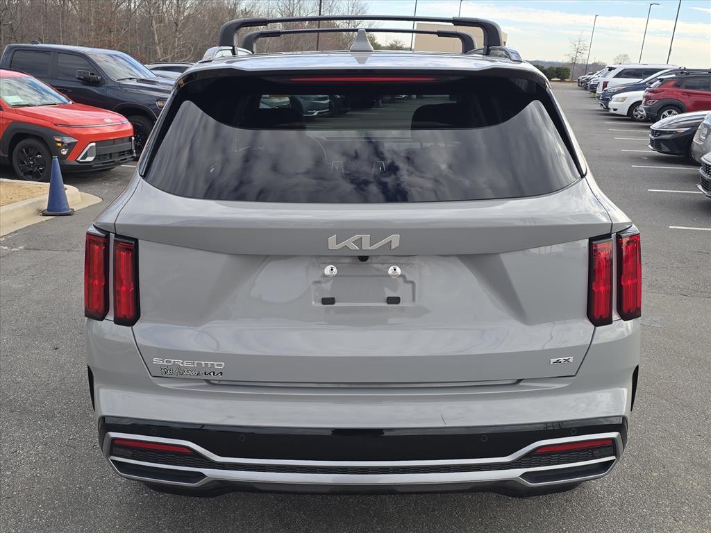 used 2023 Kia Sorento car, priced at $31,425