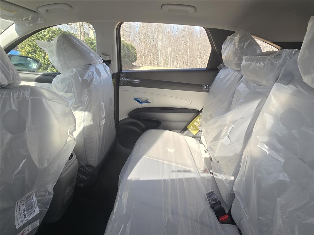 new 2026 Hyundai TUCSON Hybrid car, priced at $32,762