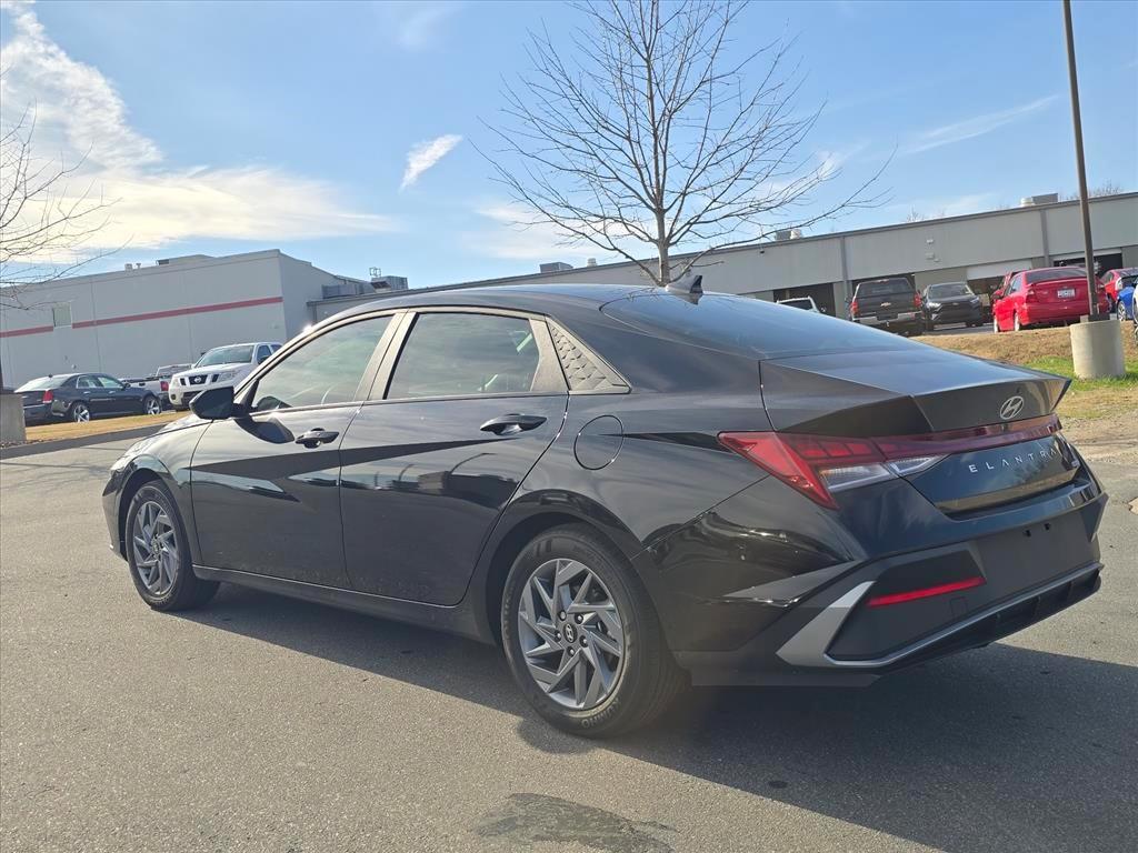 new 2025 Hyundai ELANTRA HEV car, priced at $22,997