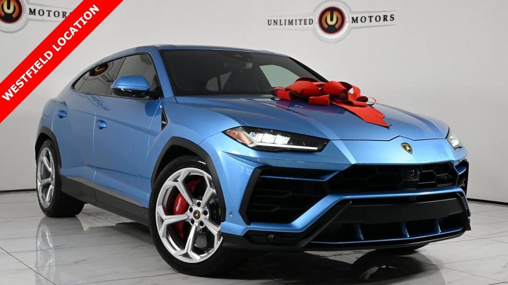 used 2022 Lamborghini Urus car, priced at $229,990