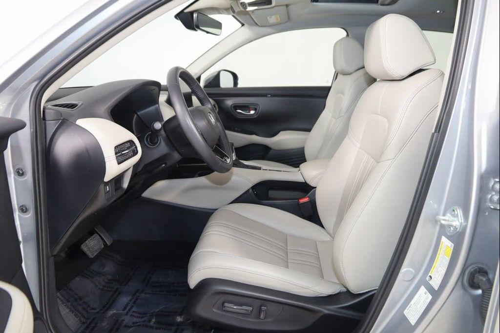 used 2025 Honda HR-V car, priced at $28,250