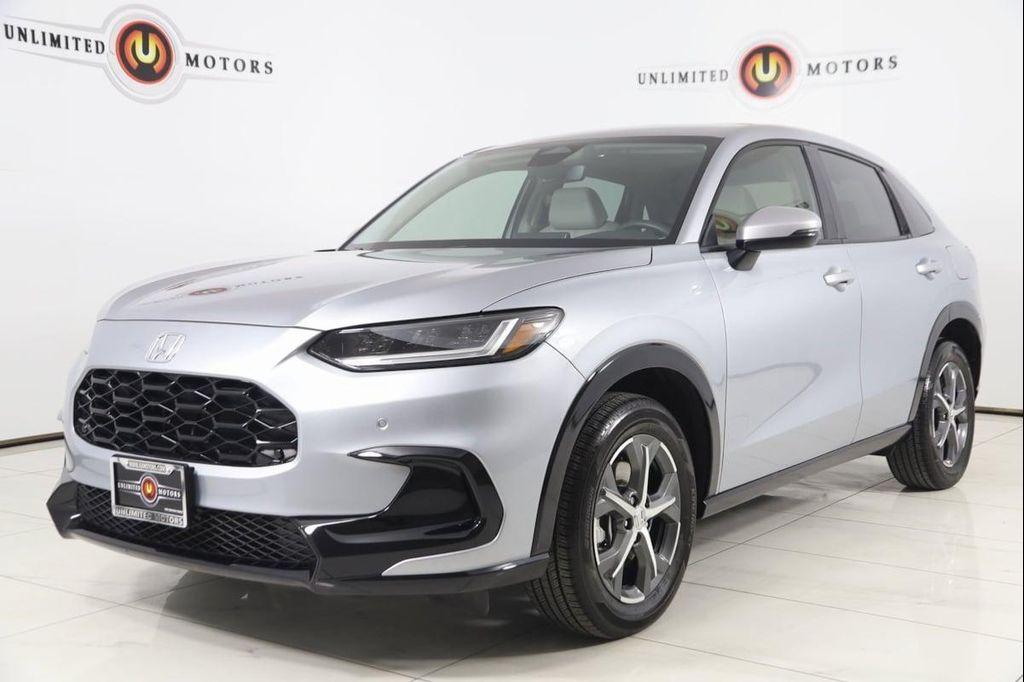 used 2025 Honda HR-V car, priced at $28,250