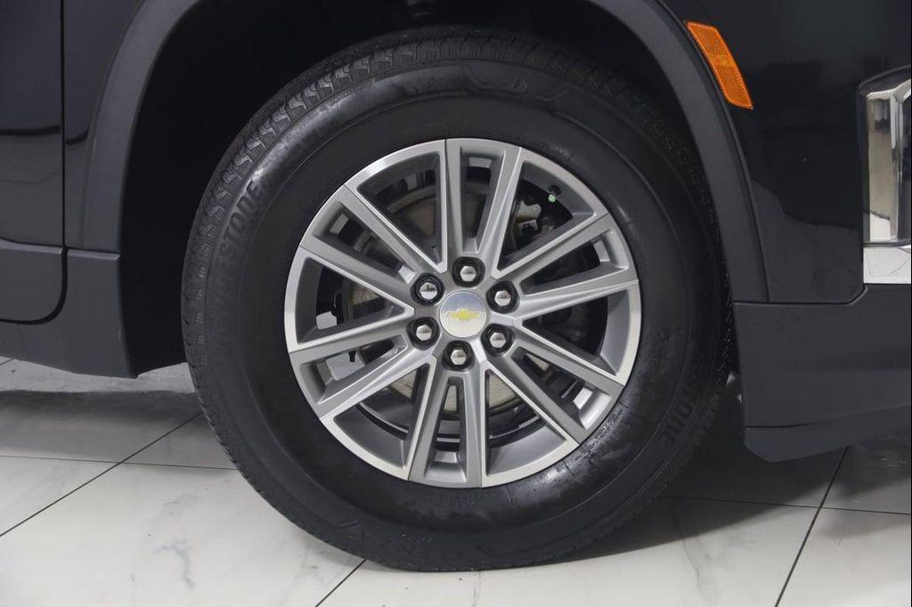 used 2023 Chevrolet Traverse car, priced at $28,500