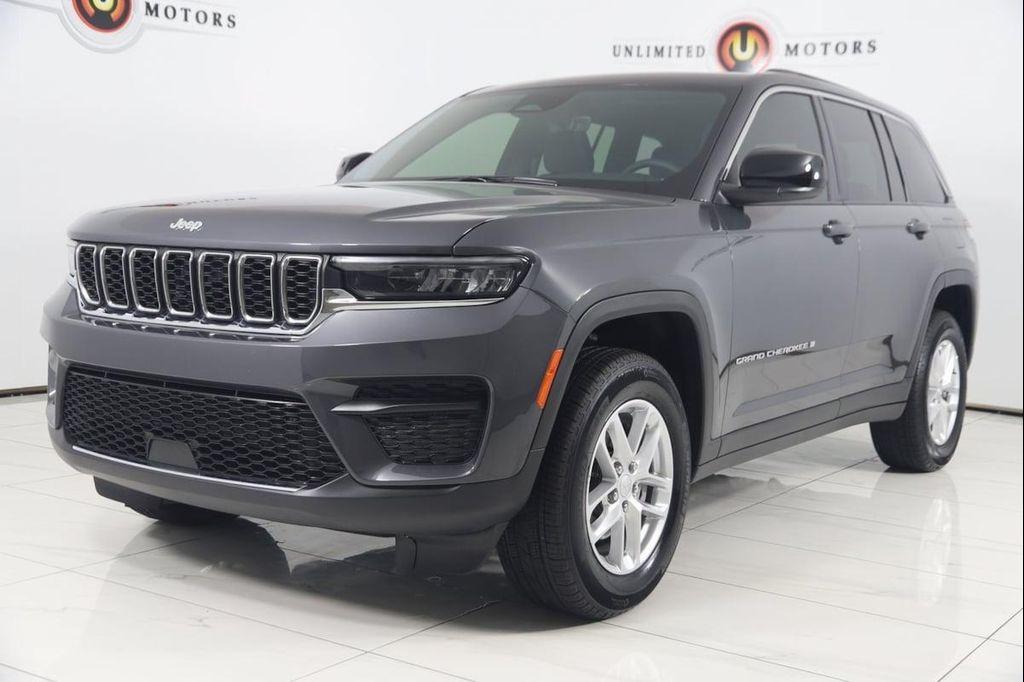 used 2025 Jeep Grand Cherokee car, priced at $33,990