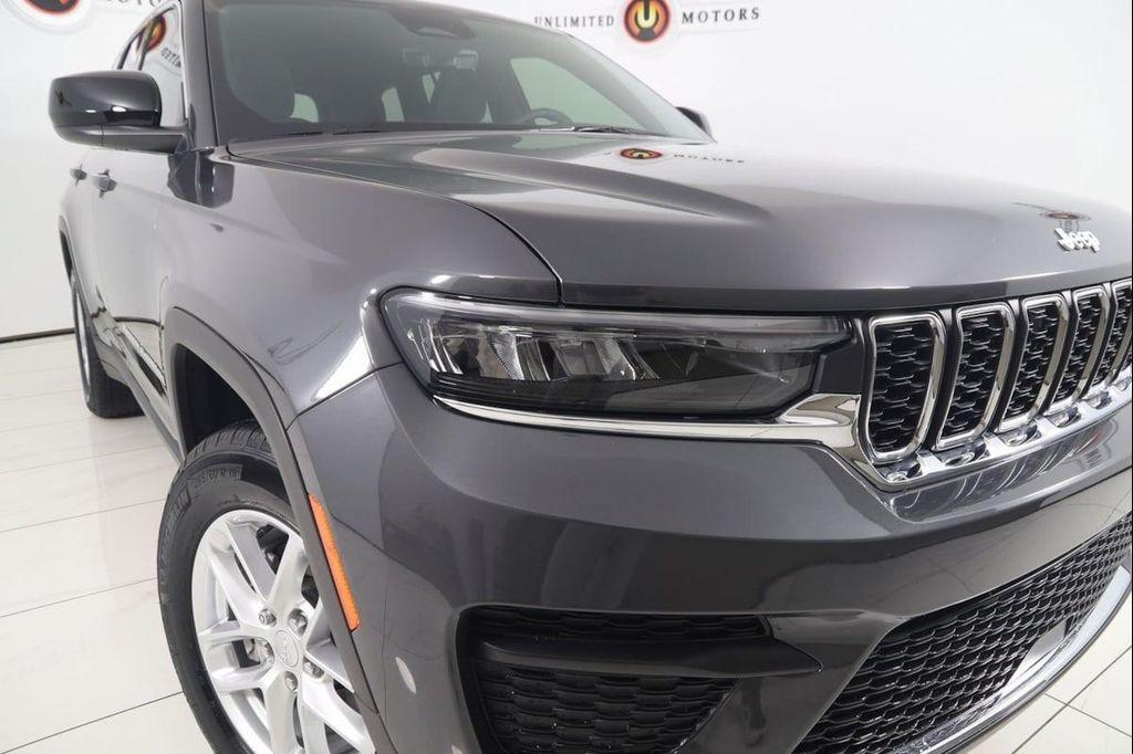 used 2025 Jeep Grand Cherokee car, priced at $33,990