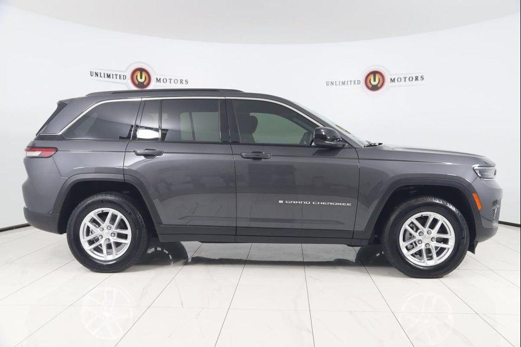 used 2025 Jeep Grand Cherokee car, priced at $33,990