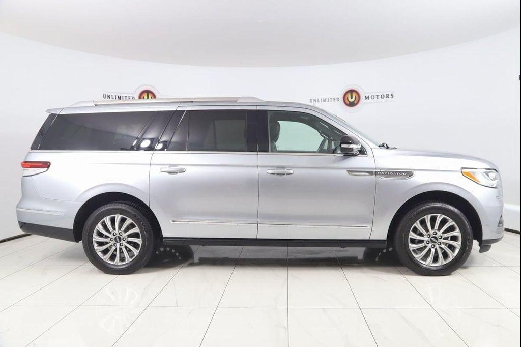 used 2024 Lincoln Navigator car, priced at $58,990