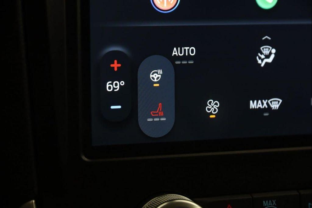 used 2024 Ford Edge car, priced at $26,500