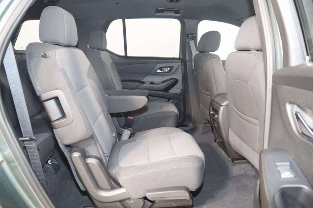 used 2023 Chevrolet Traverse car, priced at $27,500