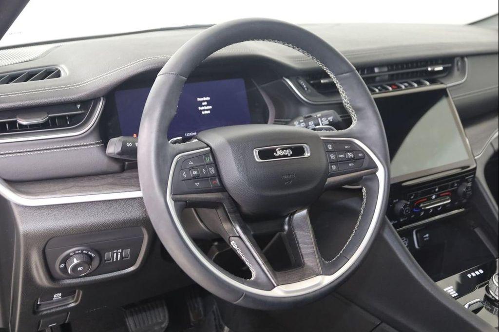 used 2024 Jeep Grand Cherokee car, priced at $38,990