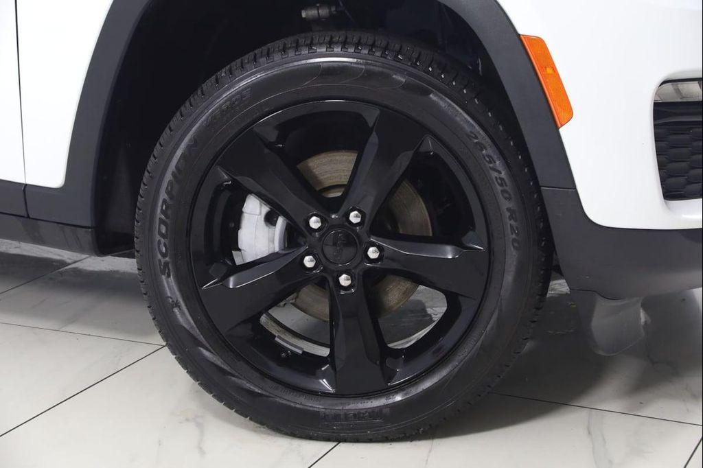 used 2024 Jeep Grand Cherokee car, priced at $38,990
