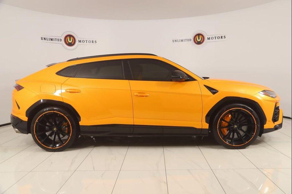 used 2021 Lamborghini Urus car, priced at $195,000