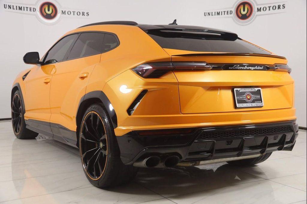 used 2021 Lamborghini Urus car, priced at $197,000