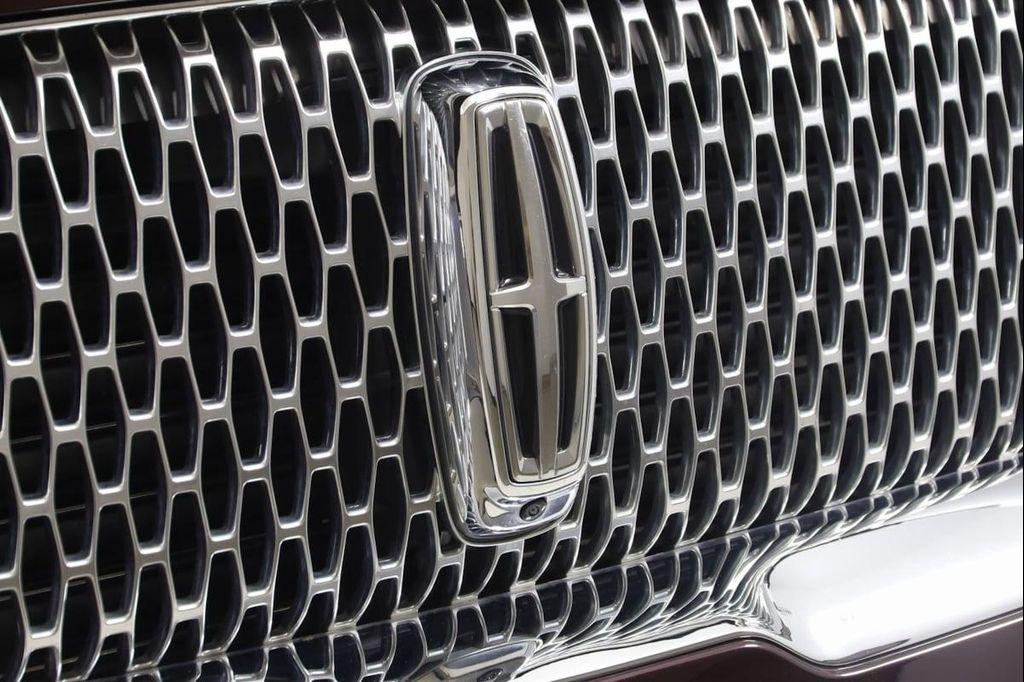 used 2024 Lincoln Navigator car, priced at $67,400