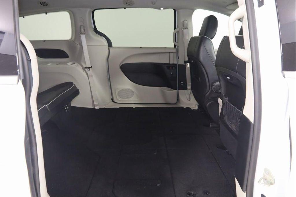 used 2024 Chrysler Pacifica car, priced at $34,990