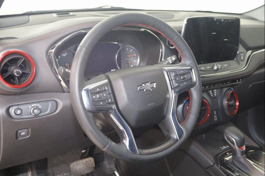 used 2024 Chevrolet Blazer car, priced at $35,990