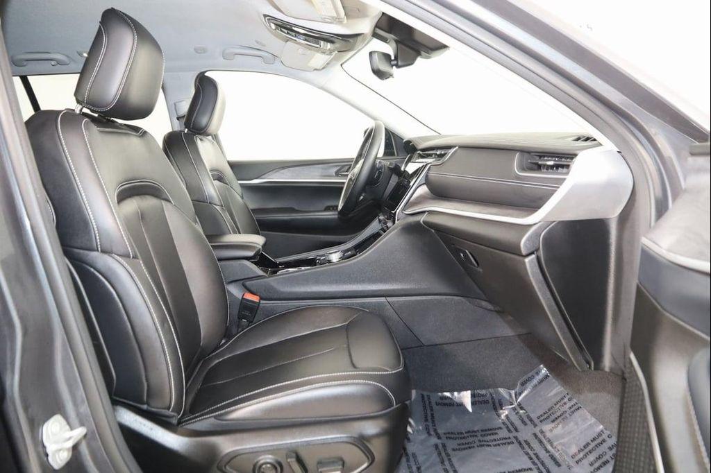 used 2022 Jeep Grand Cherokee car, priced at $27,500