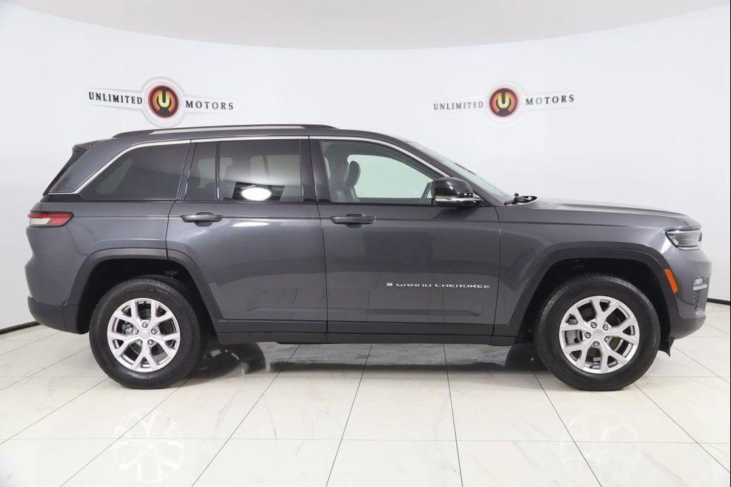 used 2022 Jeep Grand Cherokee car, priced at $27,500