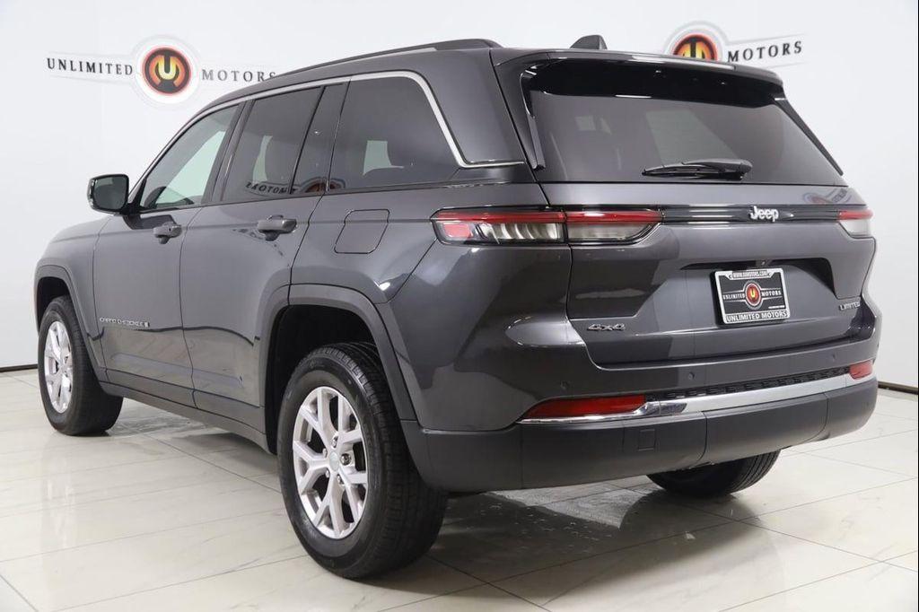 used 2022 Jeep Grand Cherokee car, priced at $27,500