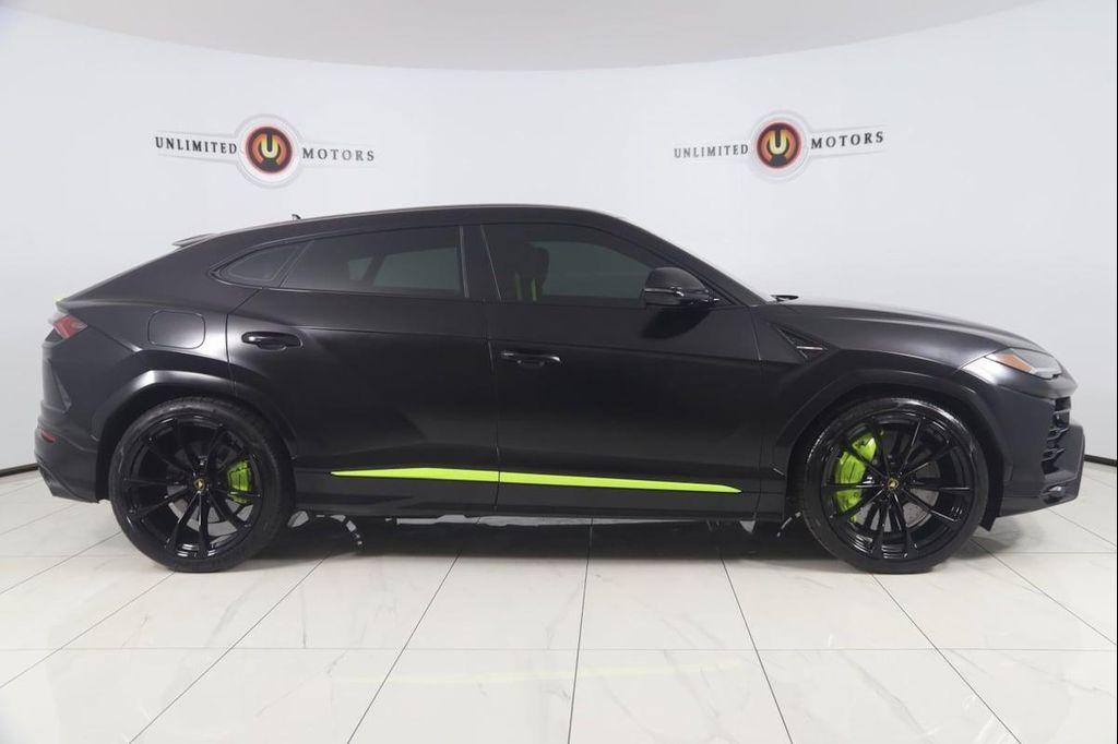 used 2022 Lamborghini Urus car, priced at $199,900