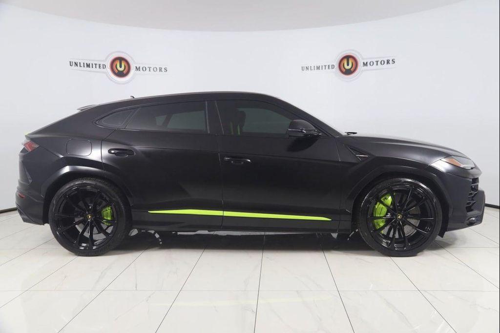 used 2022 Lamborghini Urus car, priced at $210,000