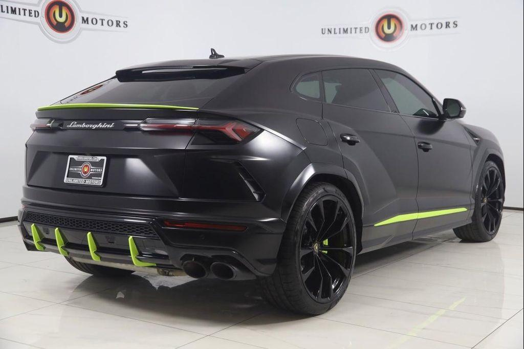 used 2022 Lamborghini Urus car, priced at $199,900