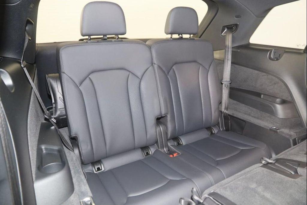 used 2021 Audi Q7 car