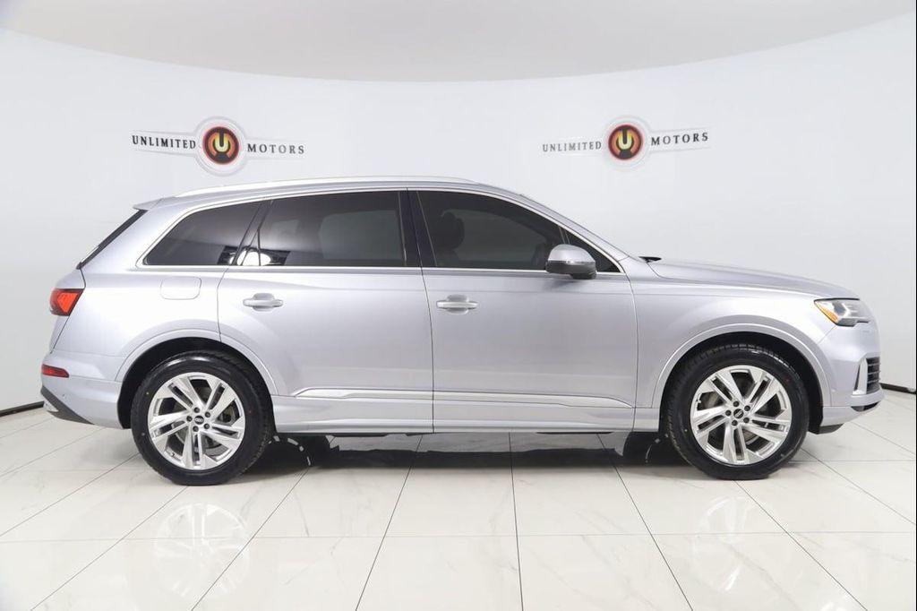 used 2021 Audi Q7 car
