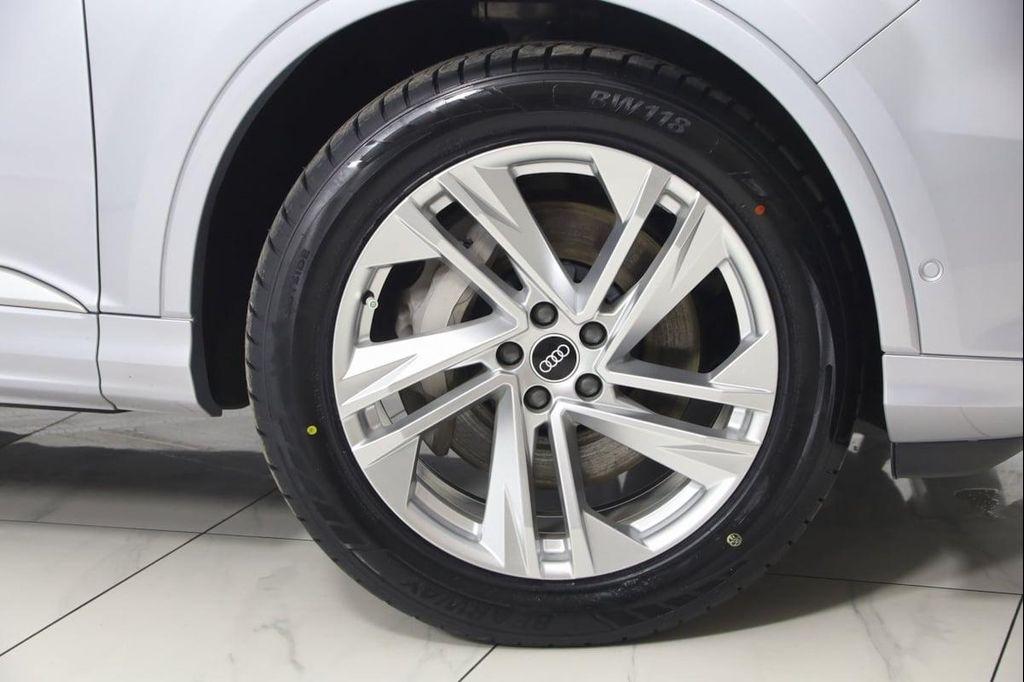 used 2021 Audi Q7 car