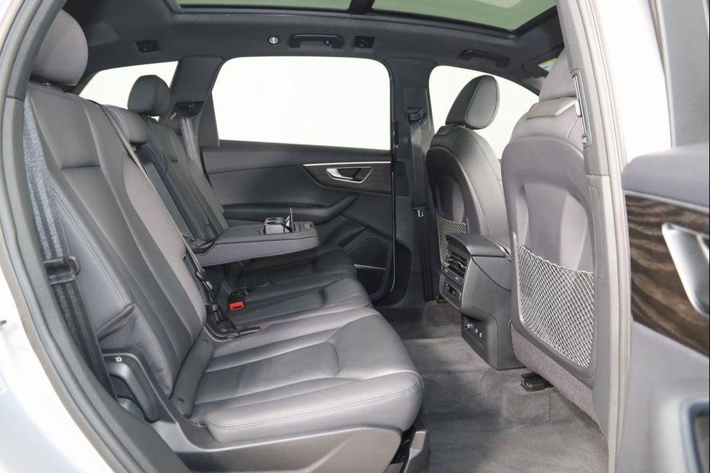 used 2021 Audi Q7 car