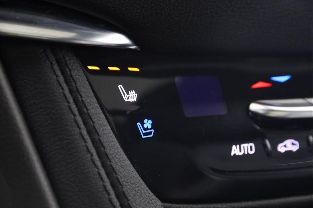 used 2022 Cadillac XT5 car, priced at $30,995