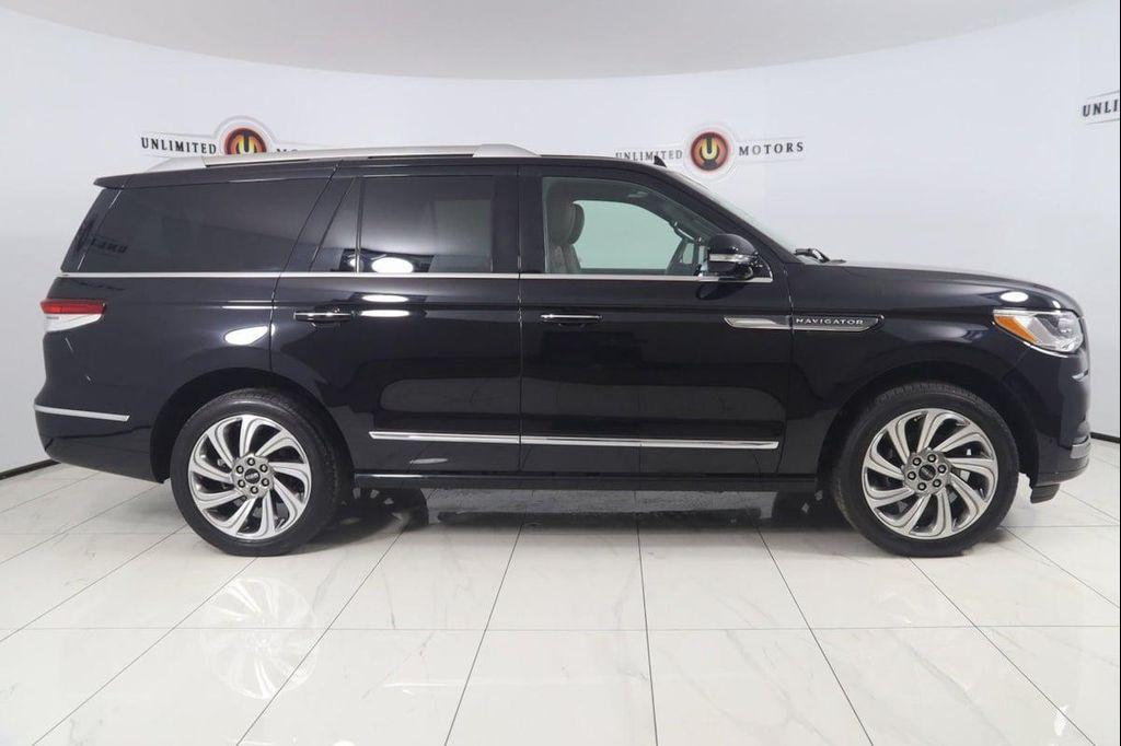 used 2023 Lincoln Navigator car, priced at $59,990