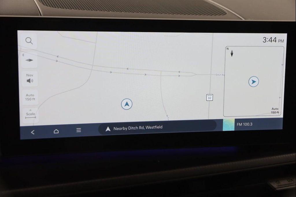 used 2025 Hyundai Santa Fe car, priced at $39,500