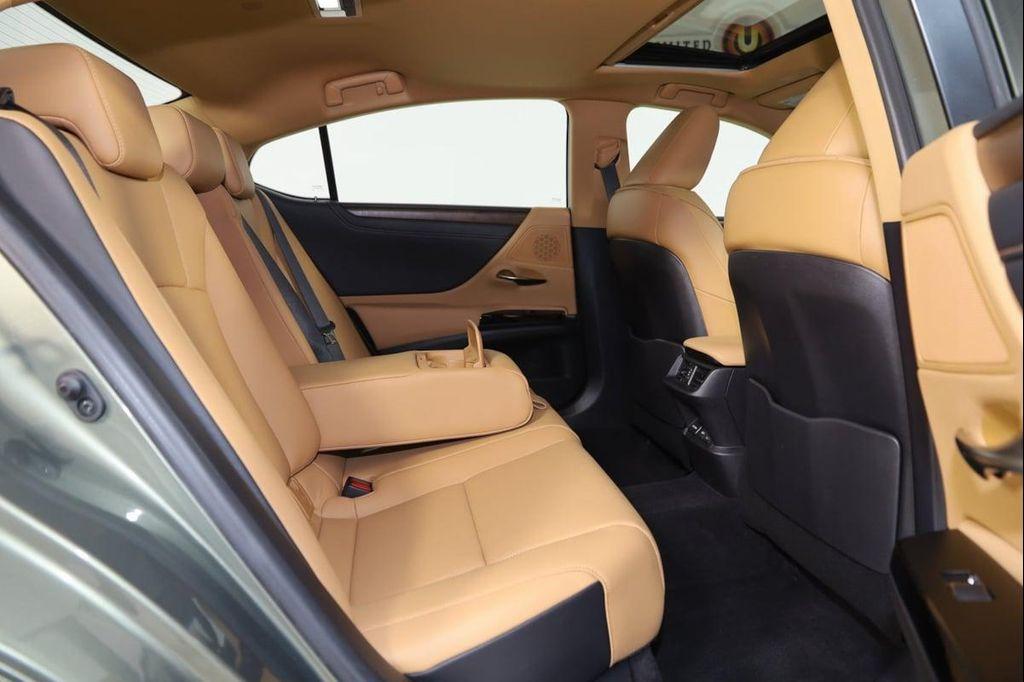 used 2024 Lexus ES 350 car, priced at $39,900