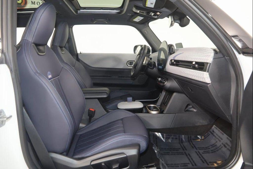 used 2025 MINI Hardtop car, priced at $29,500