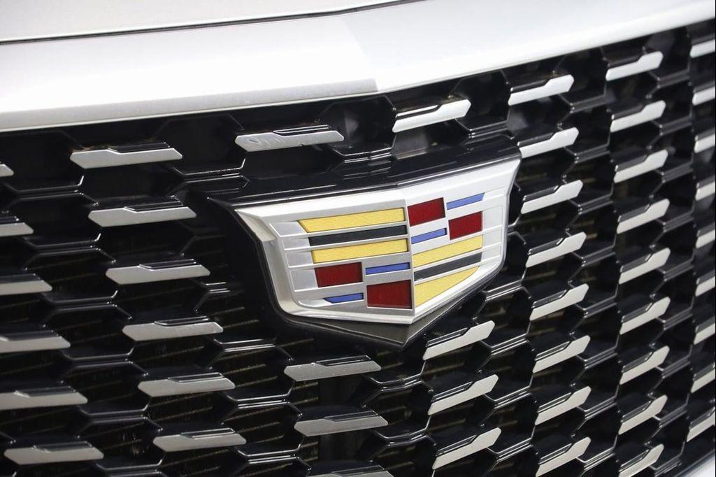 used 2020 Cadillac XT5 car, priced at $18,495