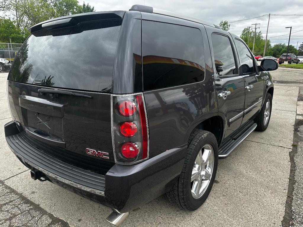 used 2011 GMC Yukon car, priced at $8,995