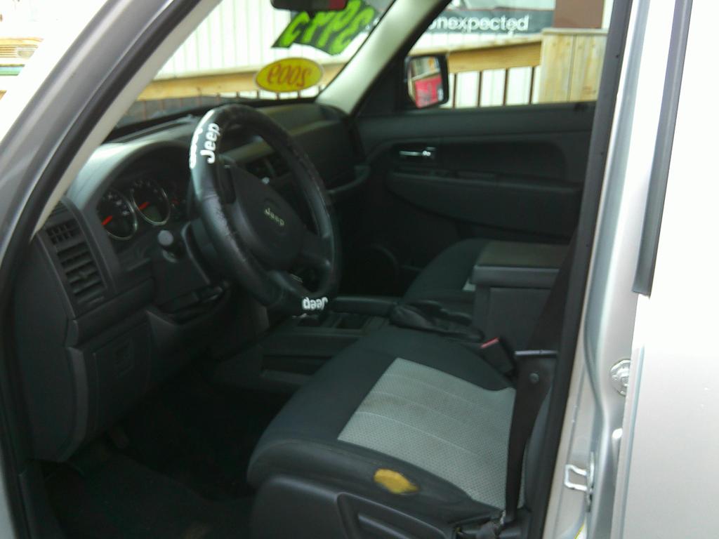 used 2009 Jeep Liberty car, priced at $3,995