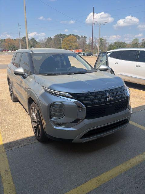 used 2023 Mitsubishi Outlander car, priced at $23,266