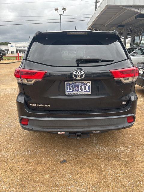 used 2018 Toyota Highlander car, priced at $20,290