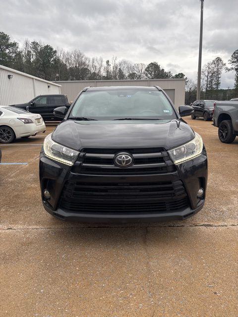 used 2018 Toyota Highlander car, priced at $20,290