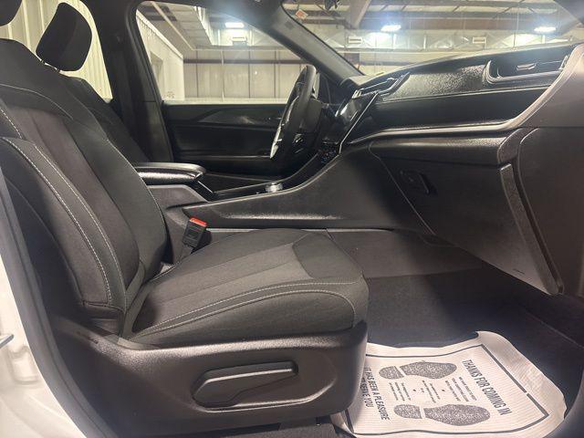 used 2025 Jeep Grand Cherokee car, priced at $30,094