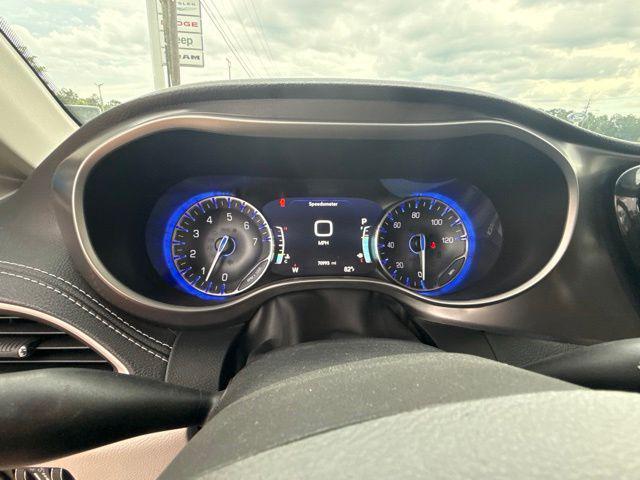 used 2022 Chrysler Pacifica car, priced at $21,544