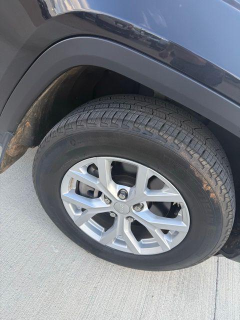 used 2023 Jeep Grand Cherokee L car, priced at $31,985