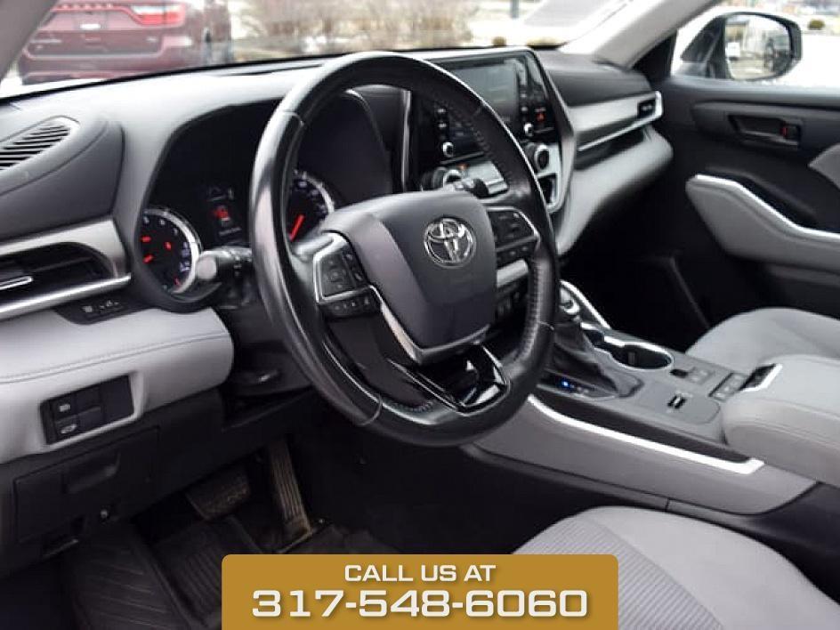 used 2021 Toyota Highlander car, priced at $24,922