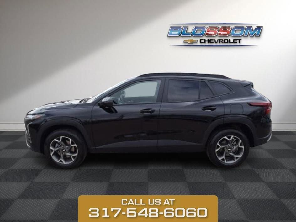 used 2025 Chevrolet Trax car, priced at $22,990