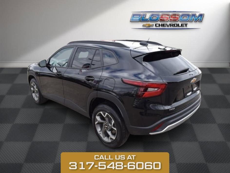 used 2025 Chevrolet Trax car, priced at $22,990