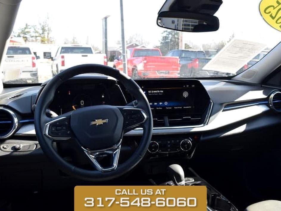 used 2025 Chevrolet Trax car, priced at $23,884