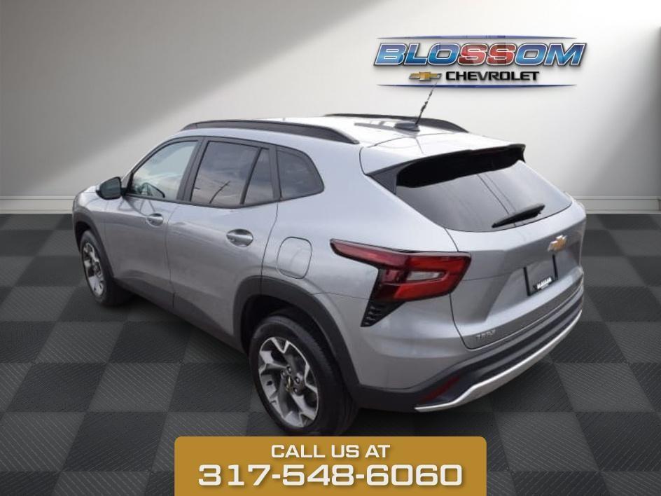 used 2025 Chevrolet Trax car, priced at $22,995